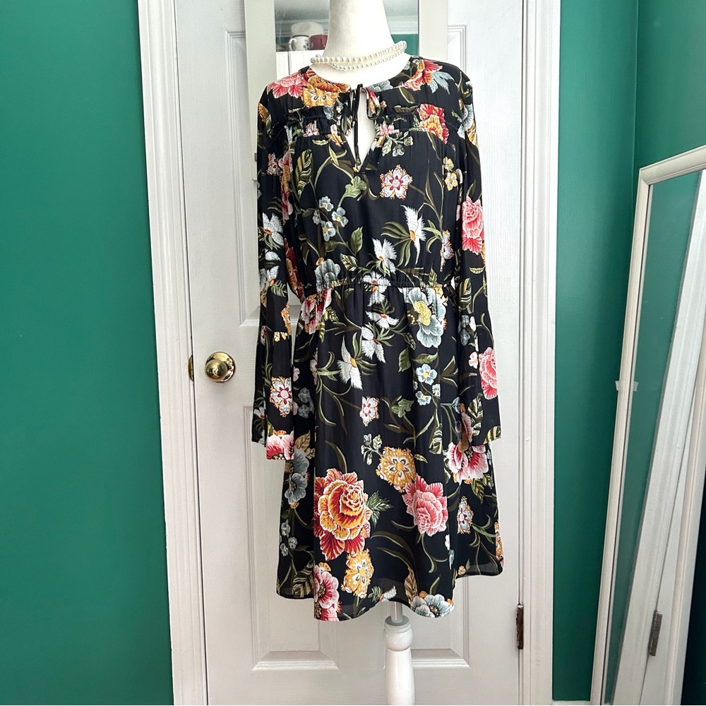 LOFT Poppy Bloom Floral Bell Sleeve dress M